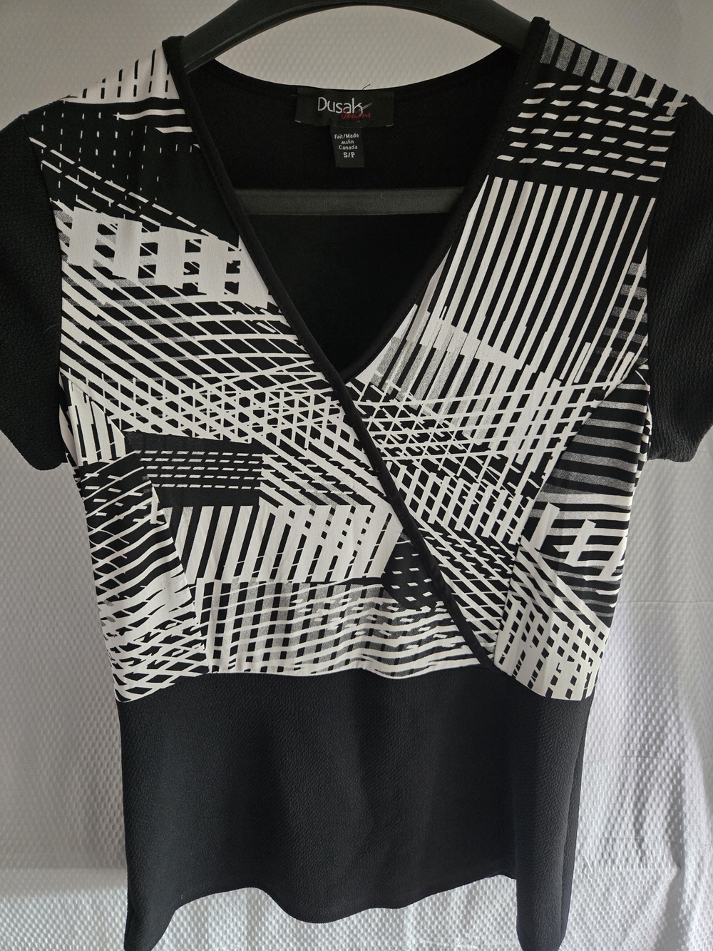 Dusak Black & White Geometric Faux-Wrap Dress Top